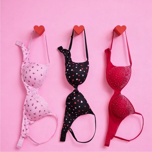 PINK Victoria's Secret Red Bra Set - Picture 4 of 5